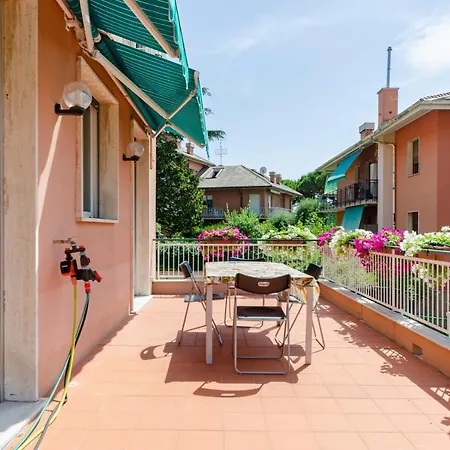 Apartment Joivy Stylish Flat Terrace