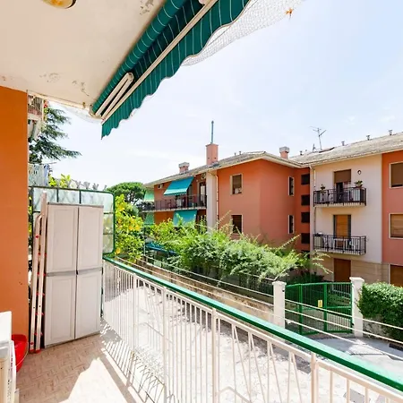 Joivy Stylish Flat Terrace Apartment *