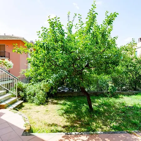 Joivy Stylish Flat Terrace * Genoa