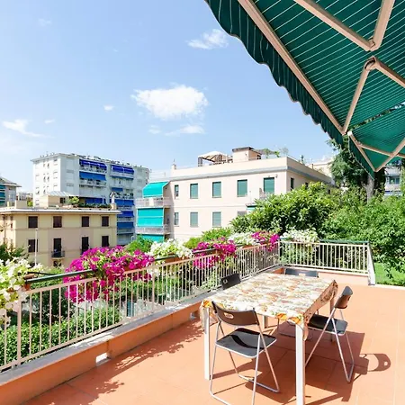 Joivy Stylish Flat Terrace Apartment *