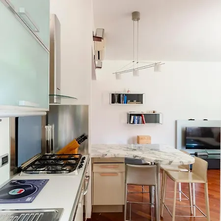Joivy Stylish Flat Terrace
