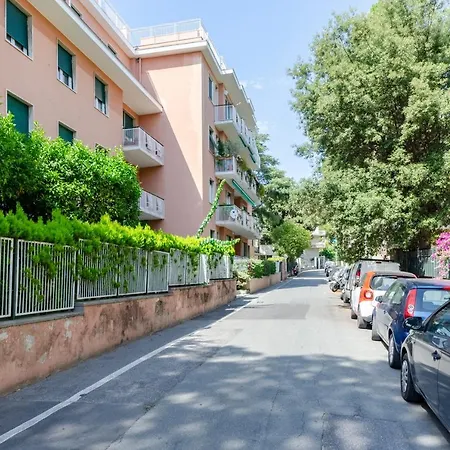 Joivy Stylish Flat Terrace Apartment *